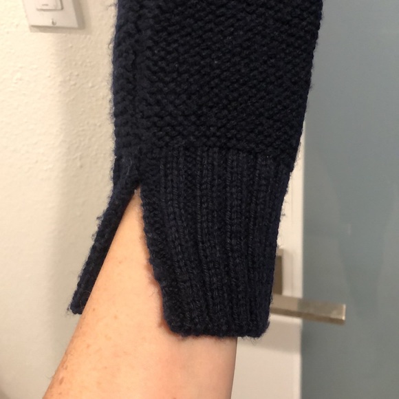 NAVY CROP TOP TURTLE NECK SWEATER CAN BE WORN EITHER WAY NO TAGS - BCBG Sample - Picture 7 of 9